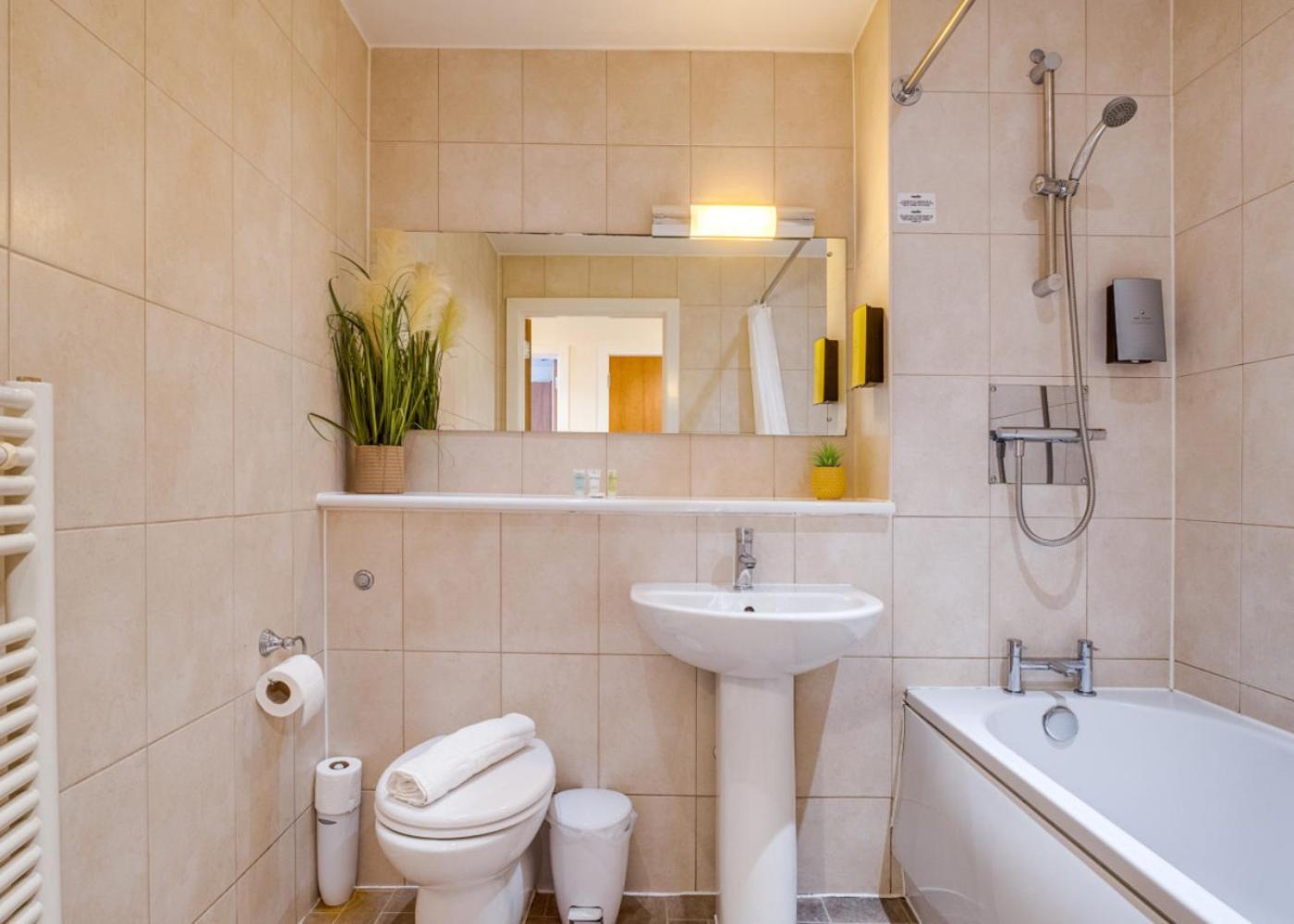 Chinatown - One Bed - Balcony - Secure Parking - Fast Wifi - Birmingham City Centre - 49A Exterior foto
